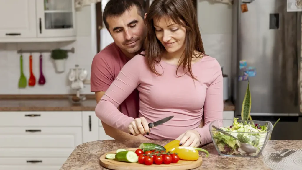 Doctor connecting heart health diet to reproductive function and erectile dysfunction prevention.